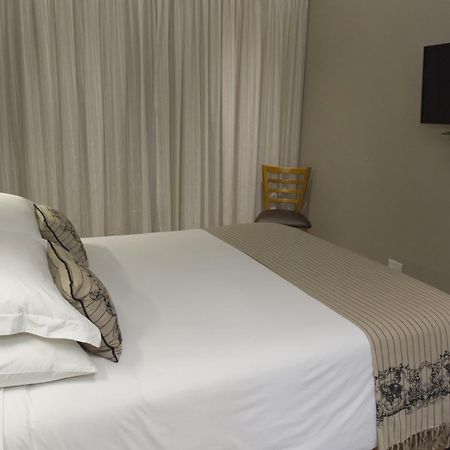 The Suburban Guest House Bloemfontein Room photo