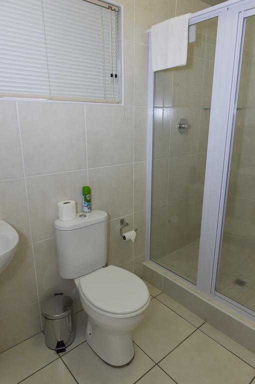 The Suburban Guest House Bloemfontein Room photo